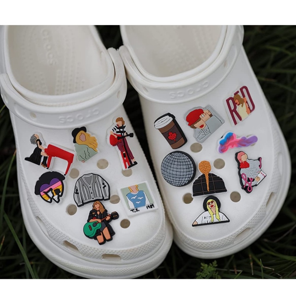 NWT Taylor Swift Croc charms era tour - Picture 5 of 8